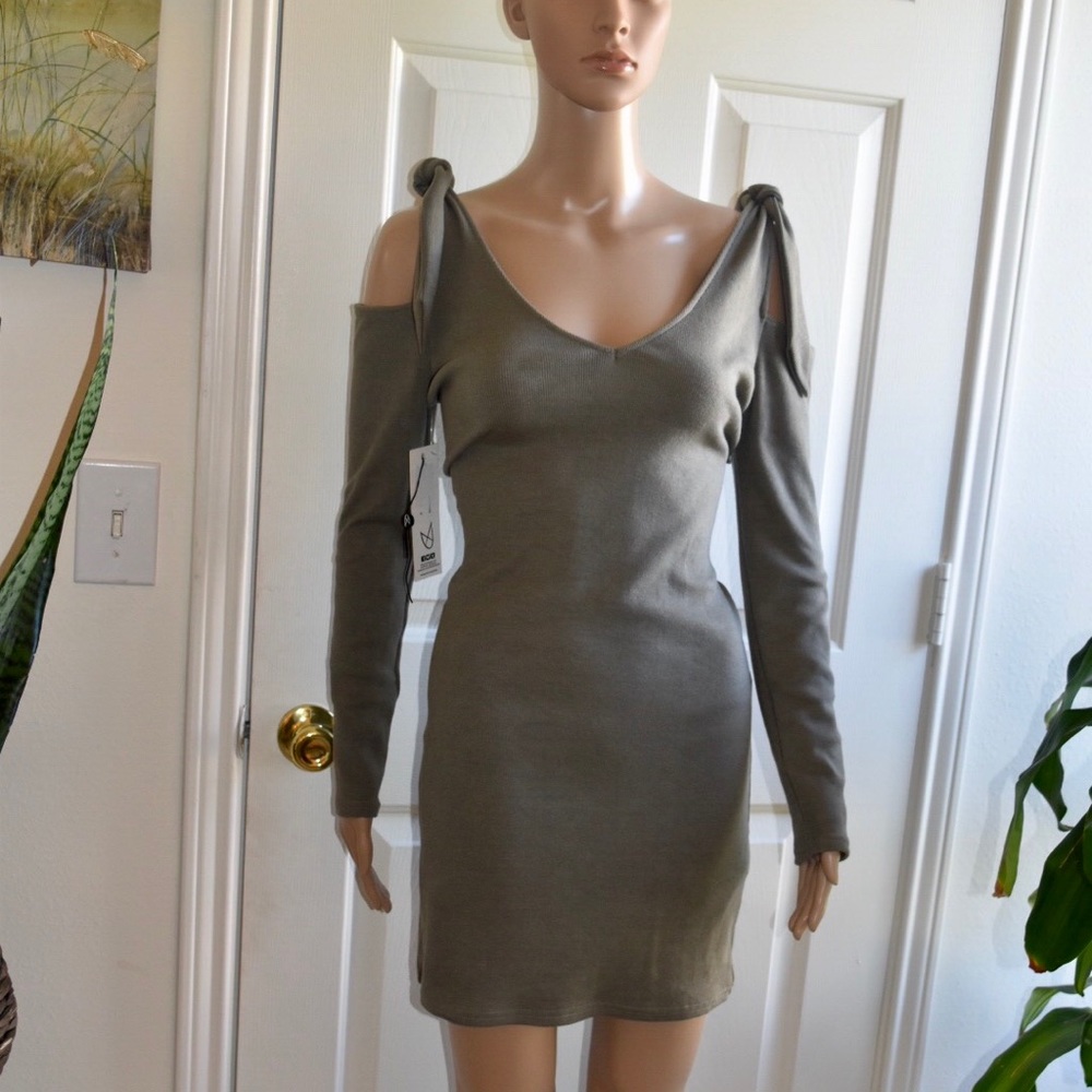 Minkpink Green Ribbed Cold Shoulder Dress